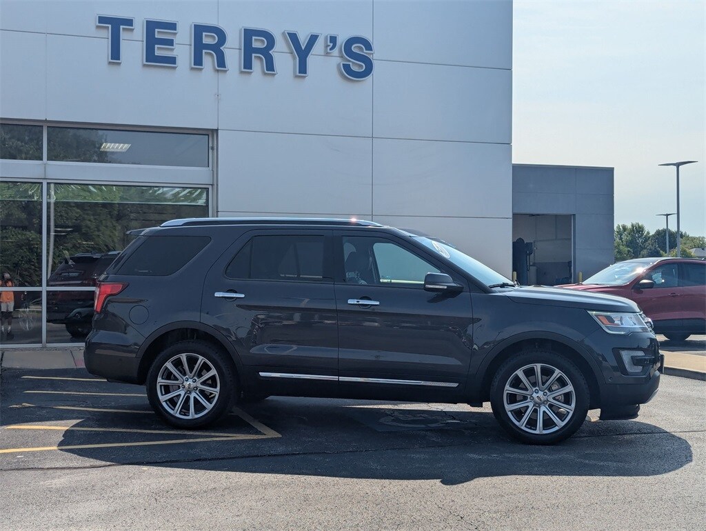 2017 Ford Explorer Limited photo 2
