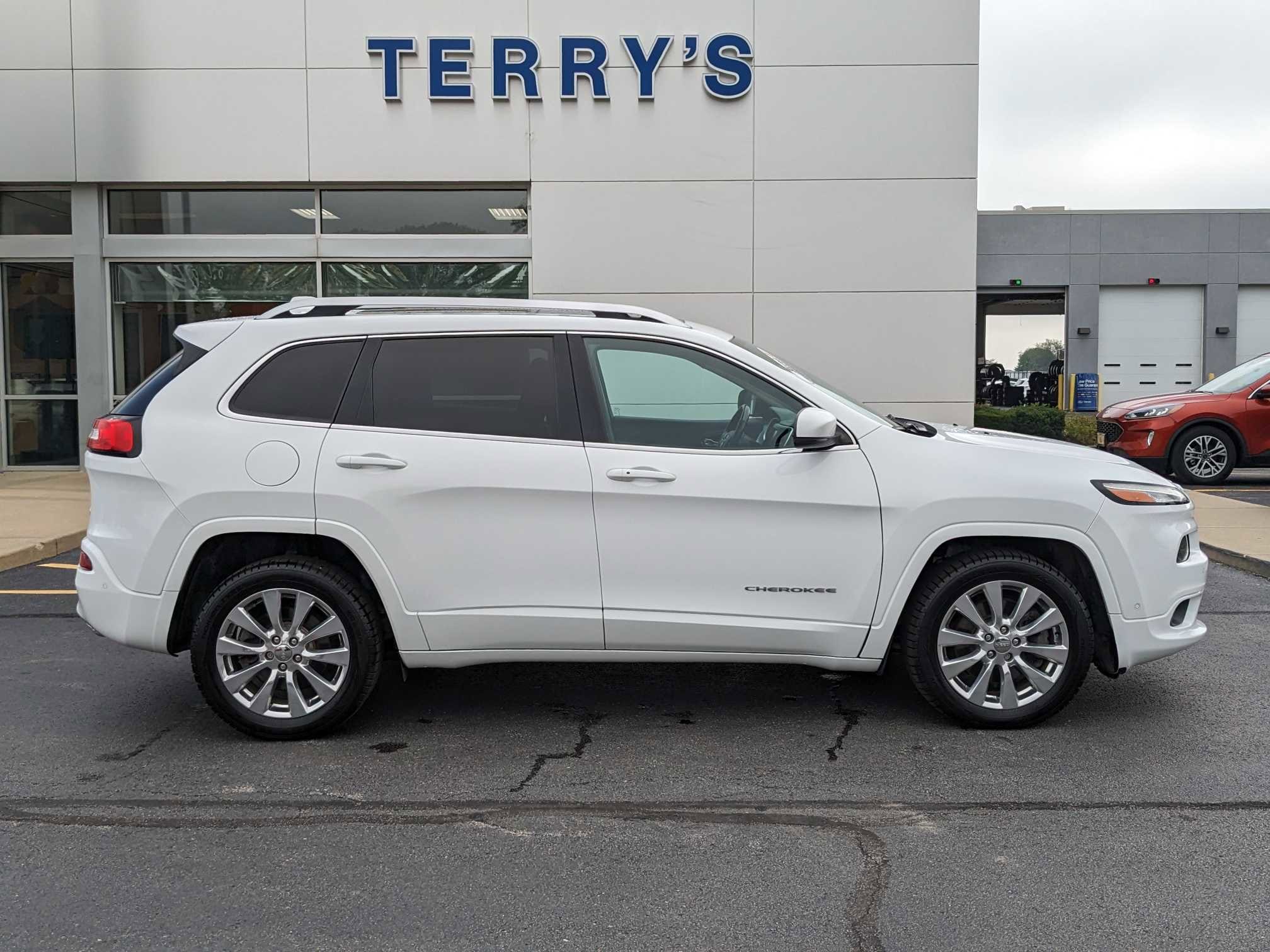 Used 2016 Jeep Cherokee Overland with VIN 1C4PJLJS6GW336451 for sale in Peotone, IL