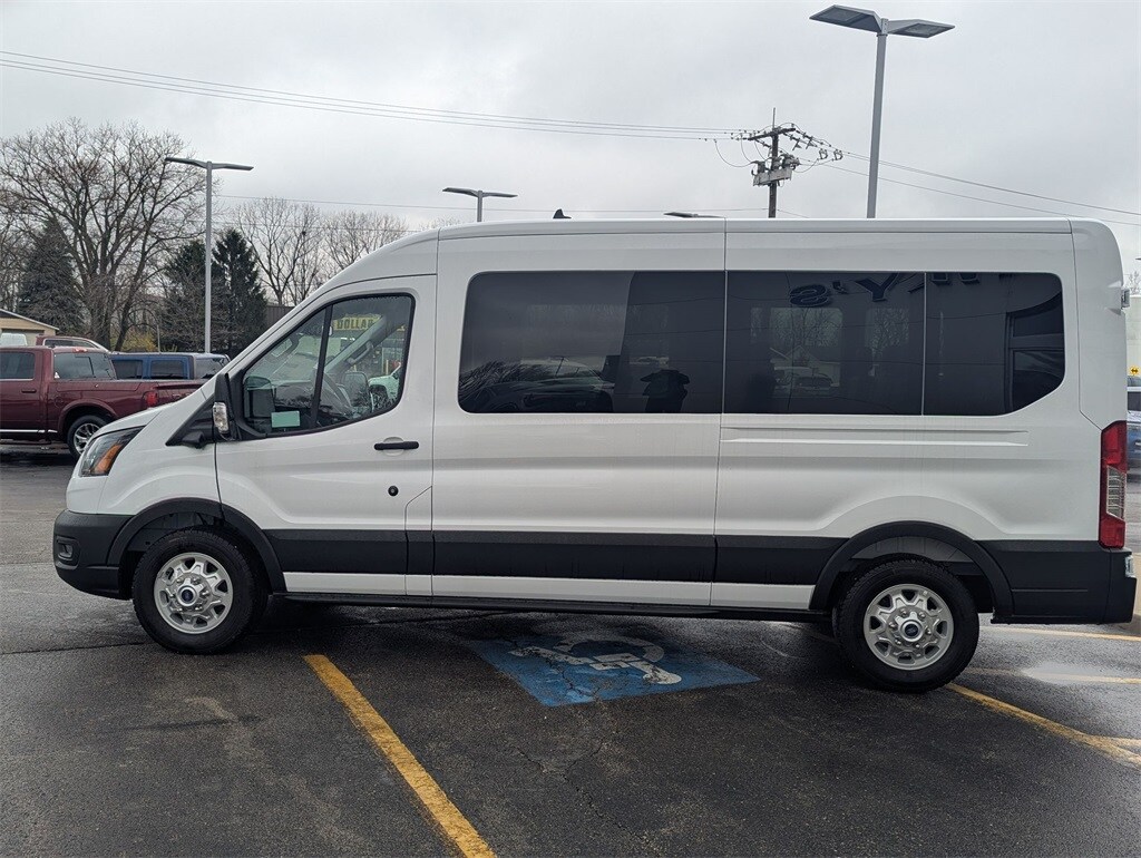2025 Ford Transit photo 3