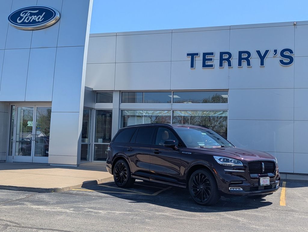 2024 Lincoln Aviator Black Label AWD's photo