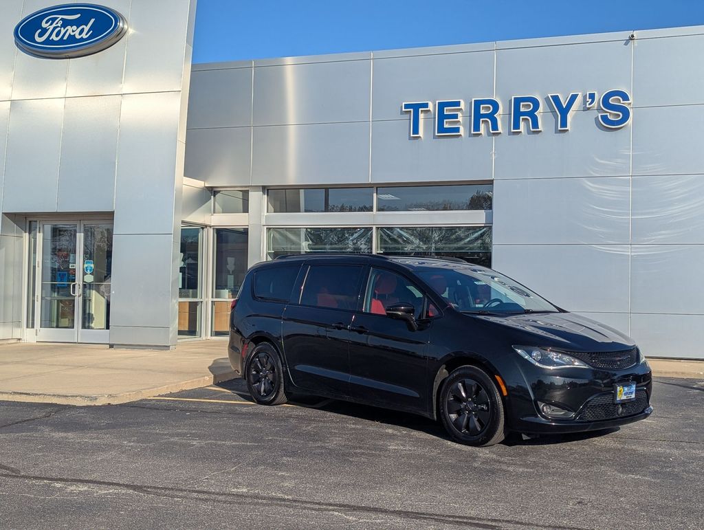 2020 Chrysler Pacifica Hybrid Limited