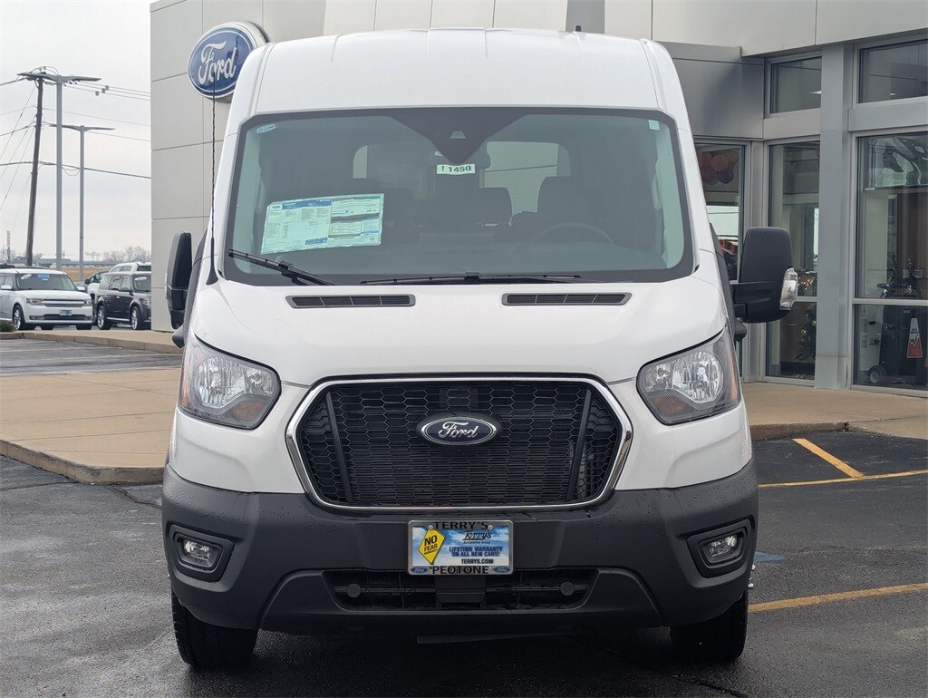 2025 Ford Transit photo 2