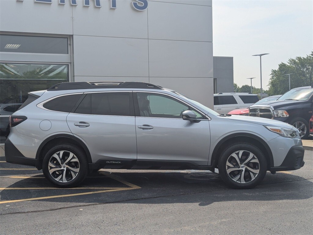 2020 Subaru Outback Limited XT photo 2