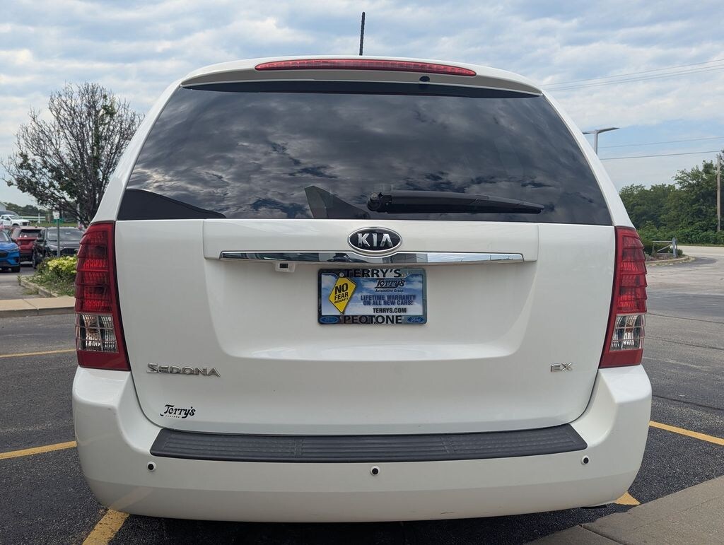 Used 2011 Kia Sedona EX Minivan/Van