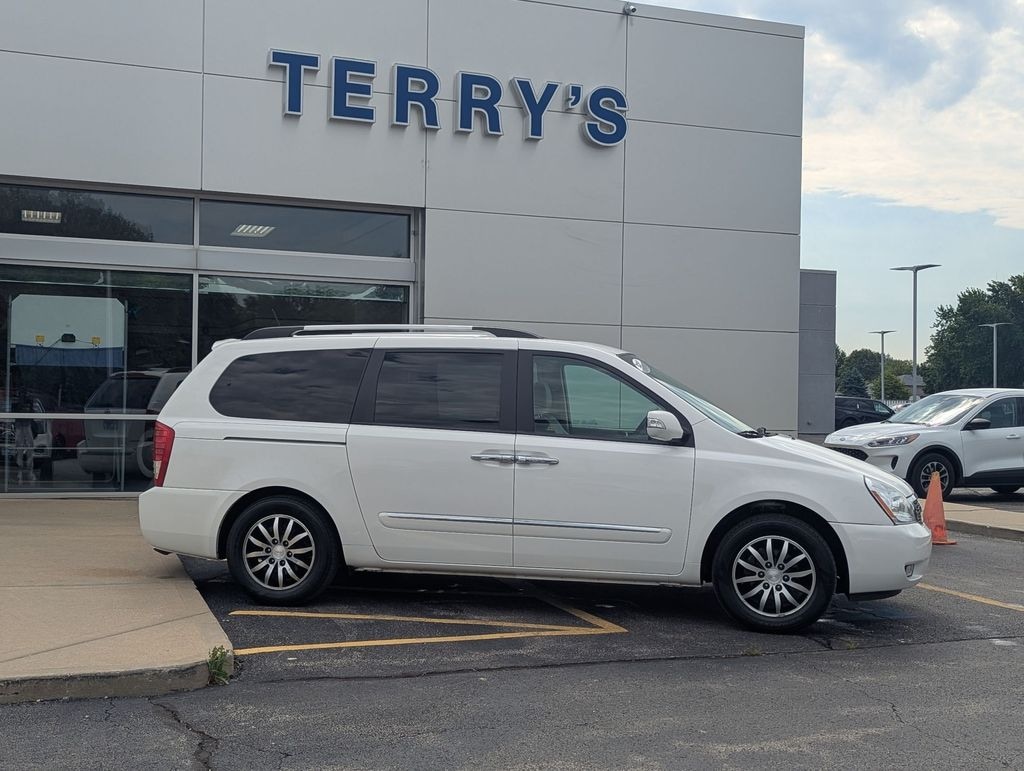 Used 2011 Kia Sedona EX Minivan/Van