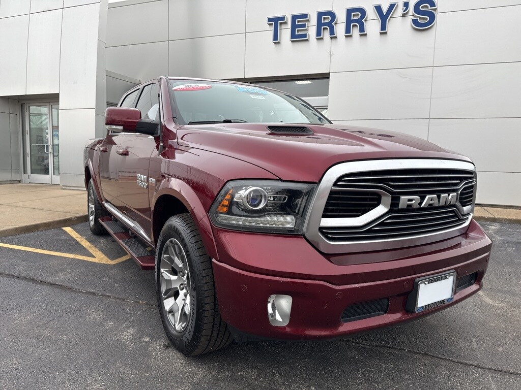 2018 Ram 1500 Limited photo 2