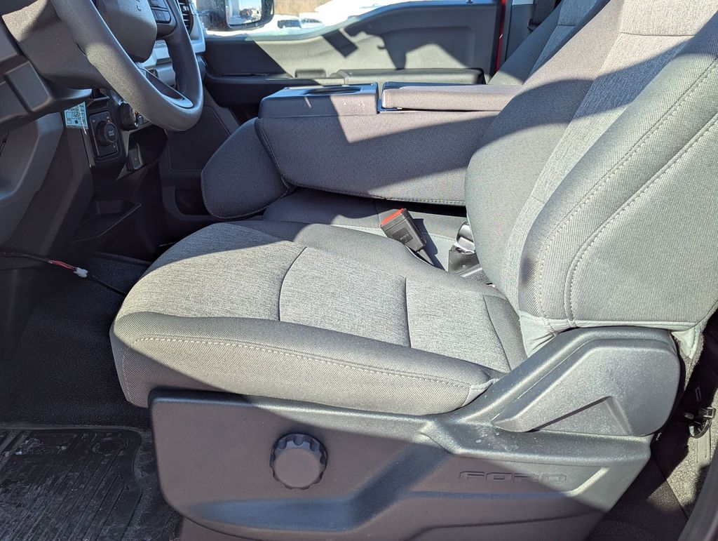 2026 Ford F-250 Super Duty XL - Photo 6