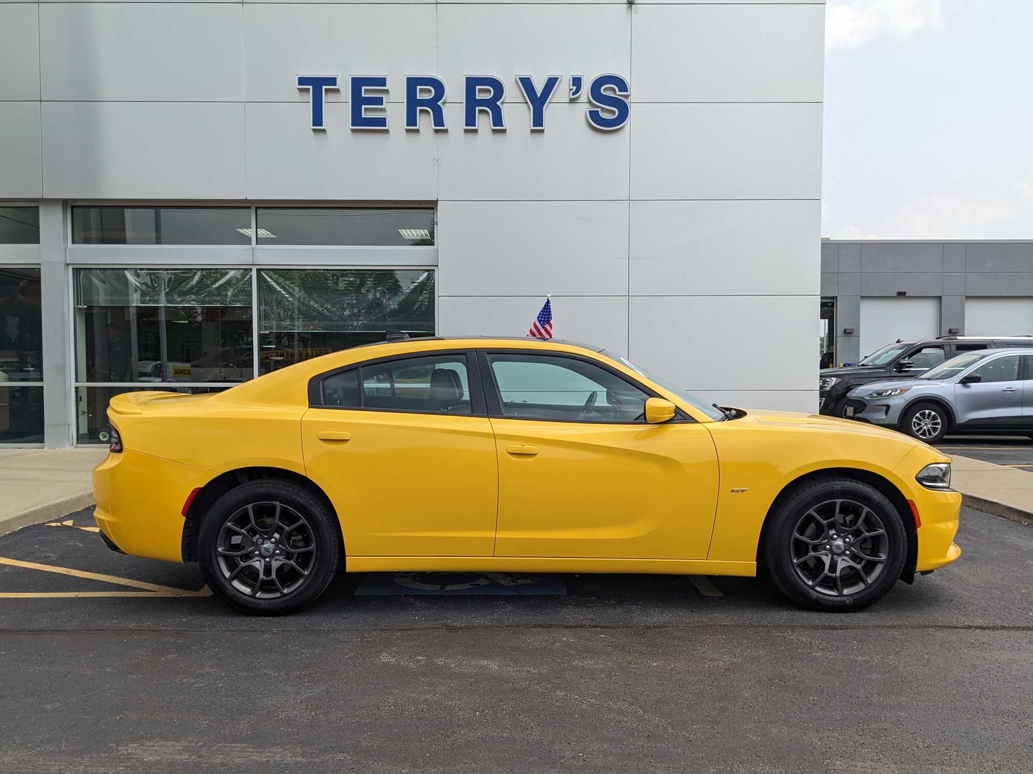 Used 2018 Dodge Charger GT with VIN 2C3CDXJG6JH213753 for sale in Peotone, IL