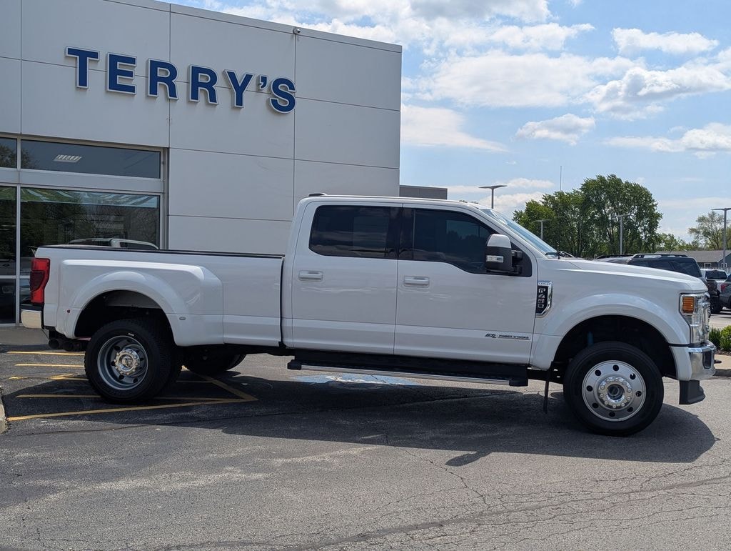 Used 2021 Ford F-450SD Lariat Truck