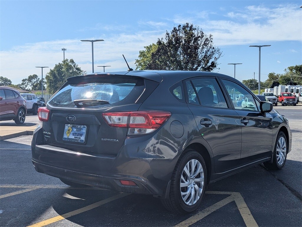 2019 Subaru Impreza Base photo 2