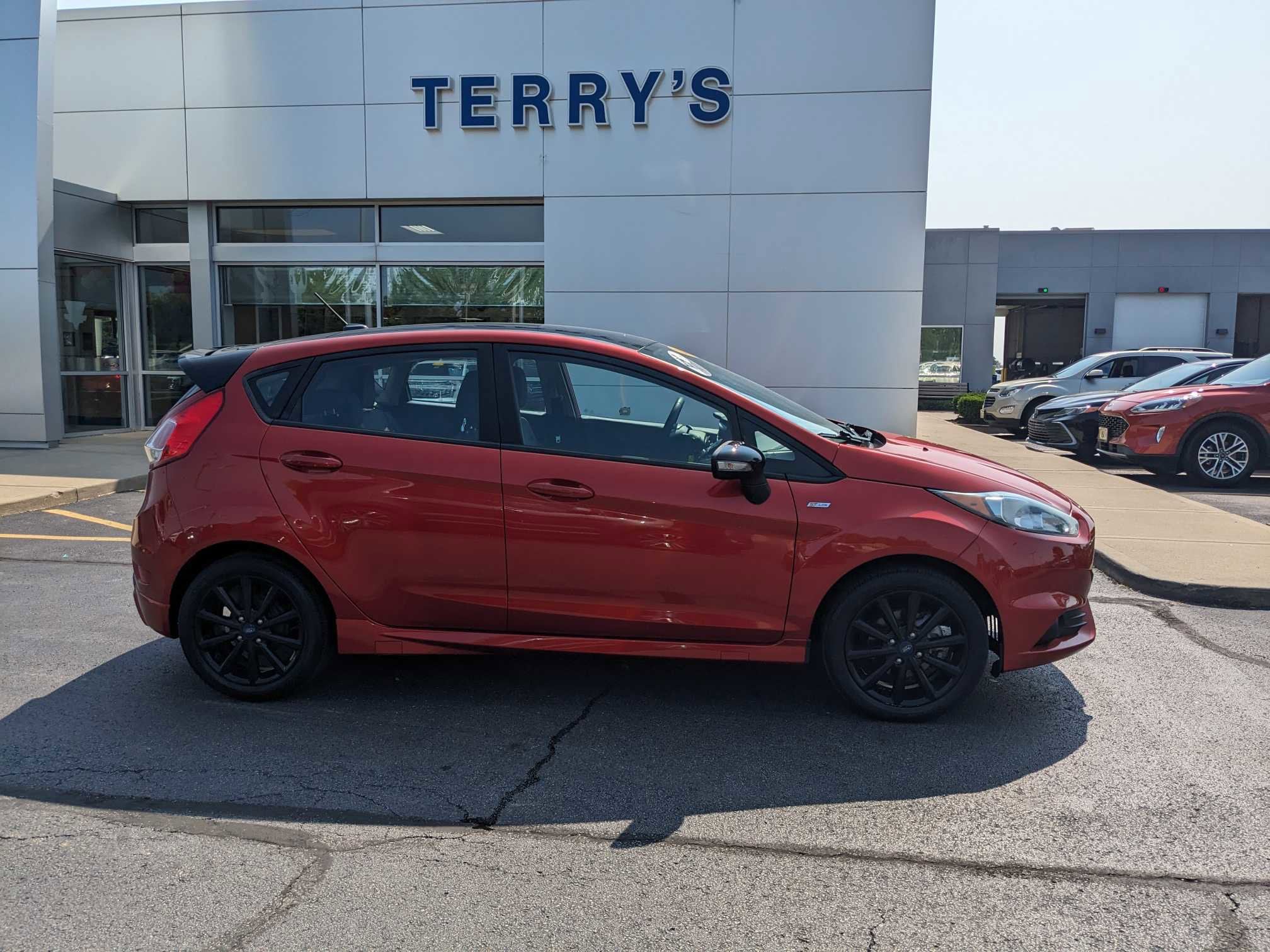 Used 2019 Ford Fiesta ST Line with VIN 3FADP4DJXKM151439 for sale in Peotone, IL