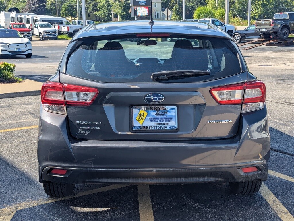 2019 Subaru Impreza Base photo 3