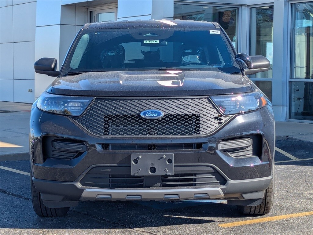 2026 Ford Explorer photo 2