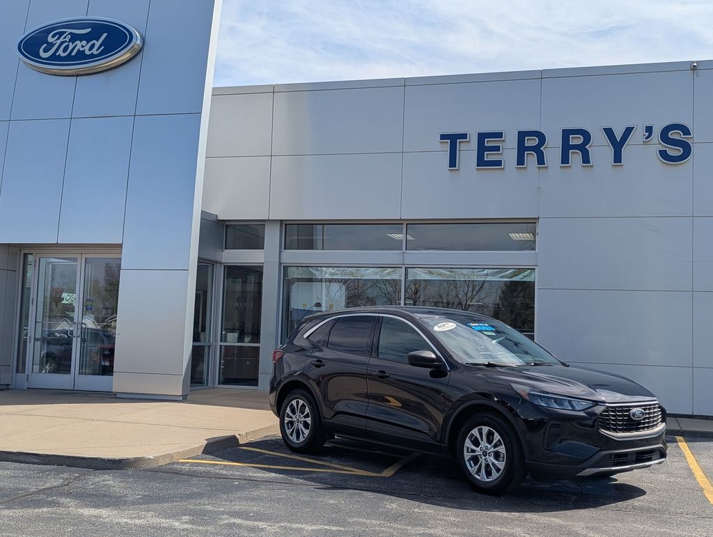 2024 Ford Escape
