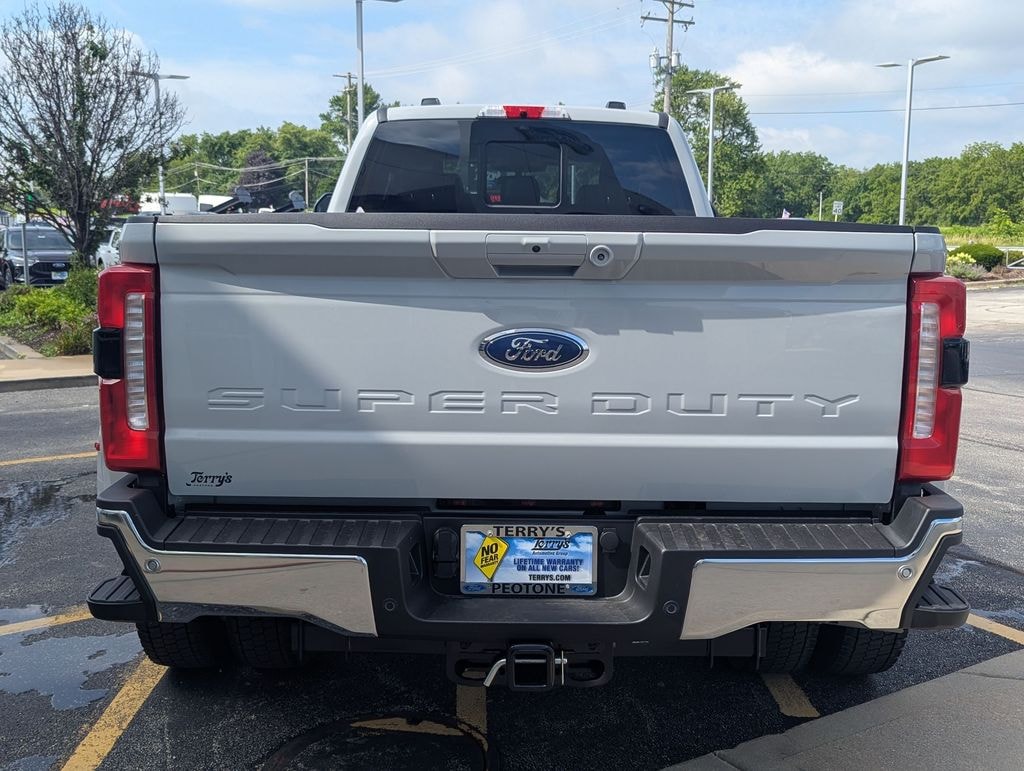 New 2026 Ford F-450 Lariat Truck