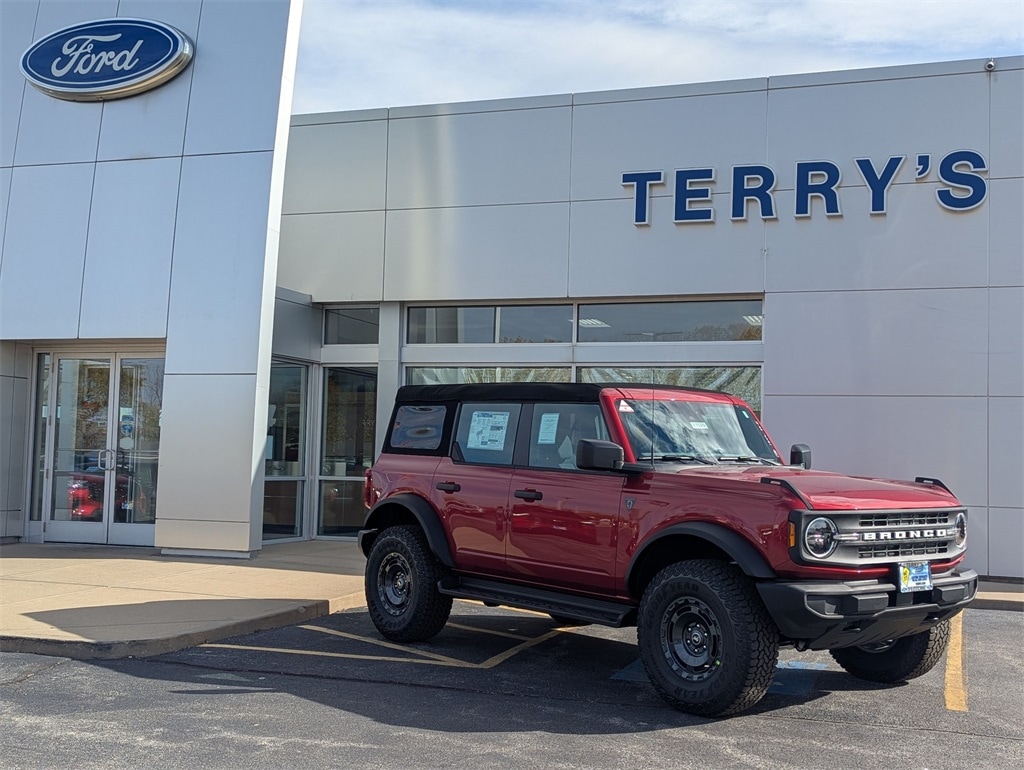 2025 Ford Bronco 4-Door Base's photo