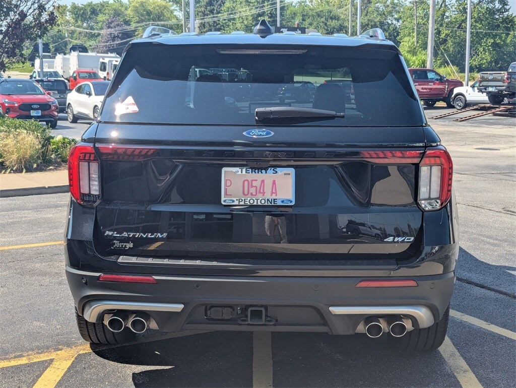 2025 Ford Explorer Platinum photo 4