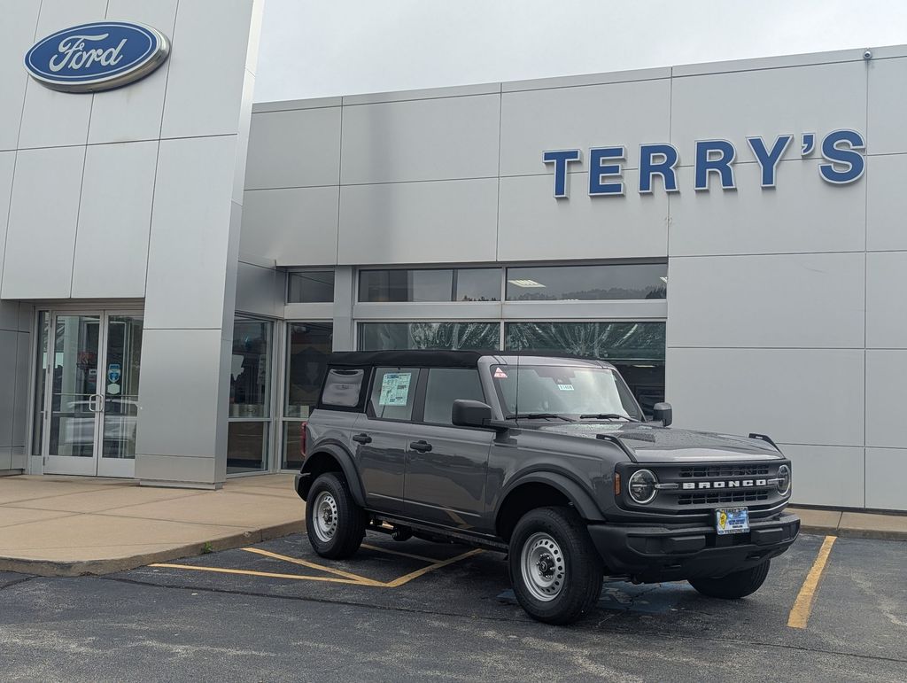 2025 Ford Bronco Base 4x4's photo