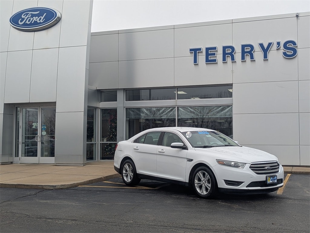 Used 2018 Ford Taurus SEL Sedan