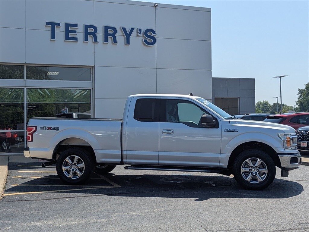 2019 Ford F-150 XLT photo 2