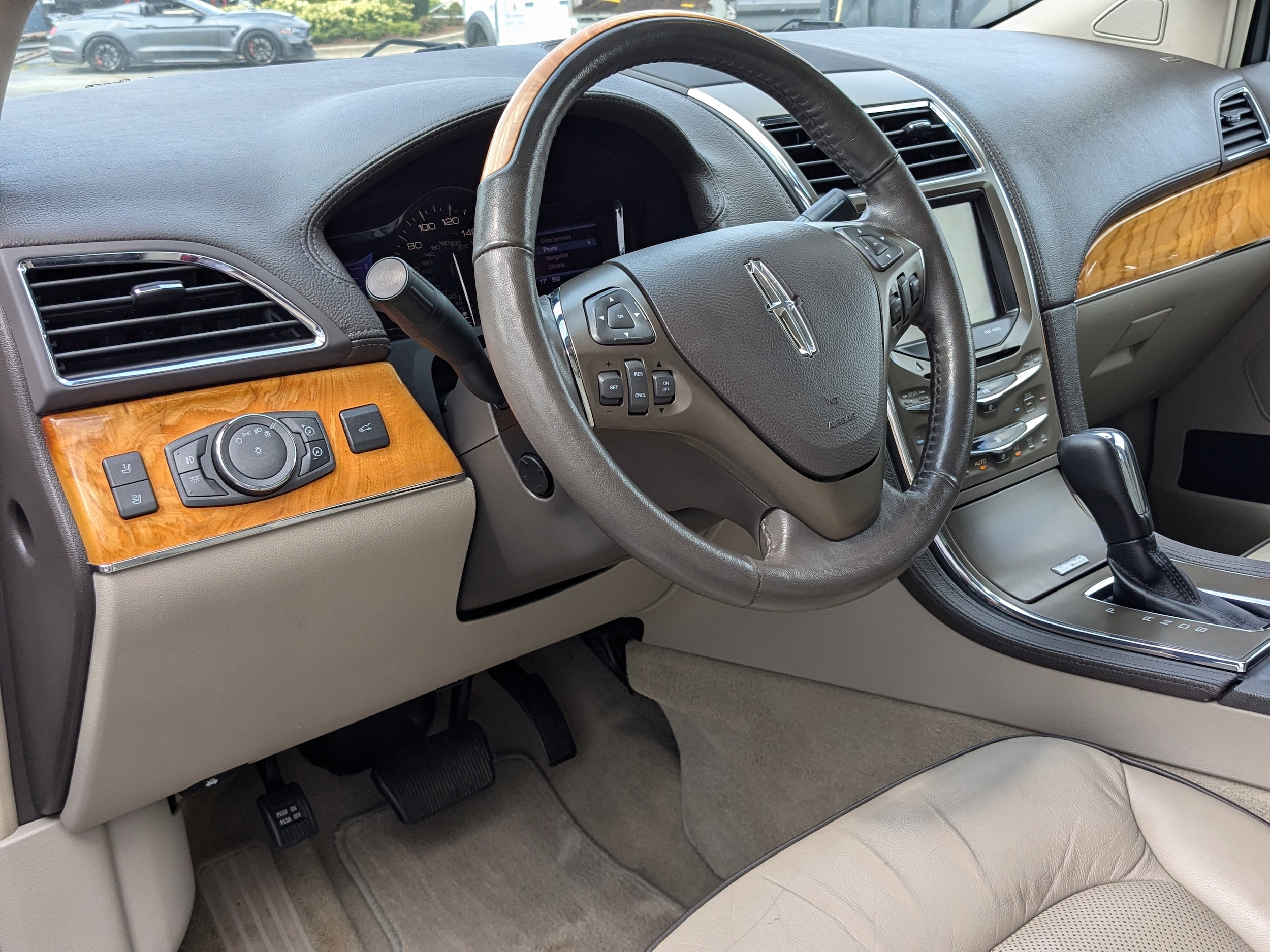 Used 2013 Lincoln MKX Base with VIN 2LMDJ8JK2DBL22141 for sale in Peotone, IL