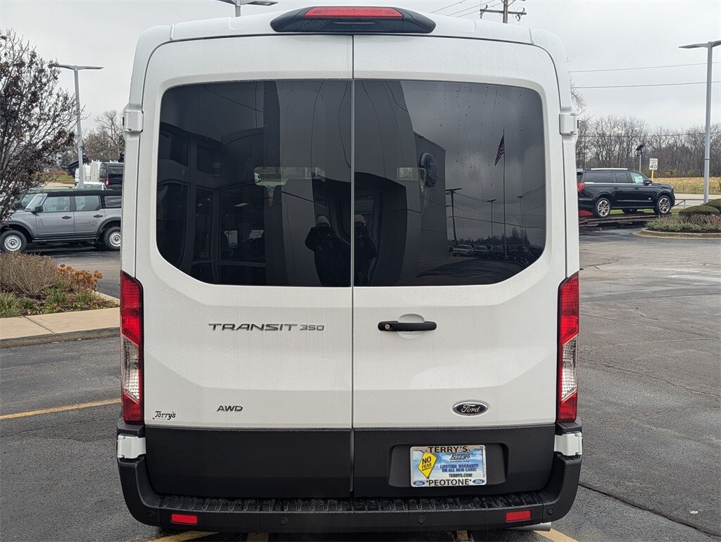 2025 Ford Transit photo 4
