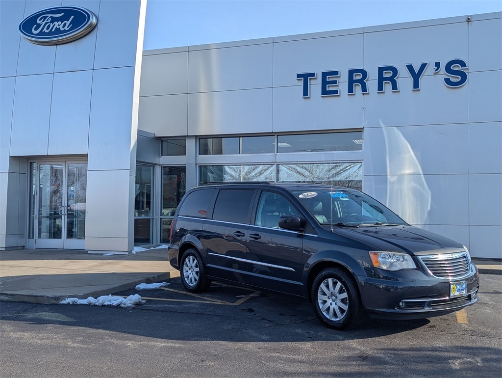 2014 Chrysler Town & Country Touring