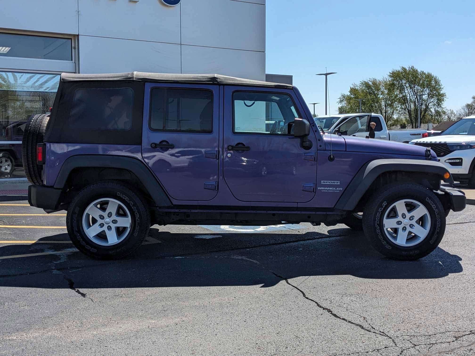 Used 2017 Jeep Wrangler Unlimited Sport S with VIN 1C4BJWDG7HL677959 for sale in Peotone, IL