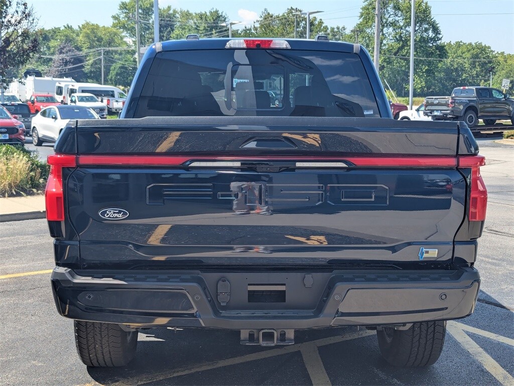 2024 Ford F-150 Lightning Lariat photo 4