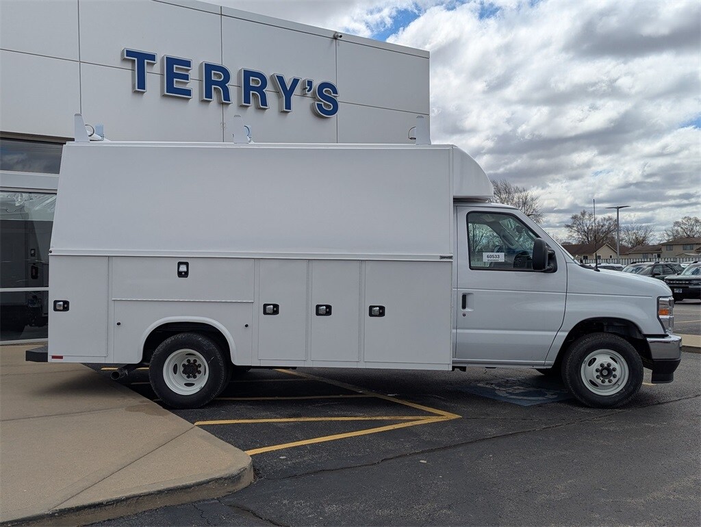 2025 Ford E-350 Base photo 3