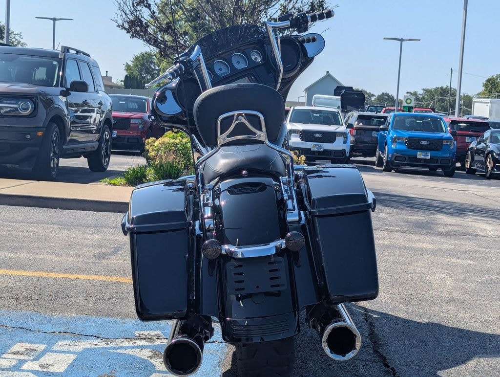 Used 2018 Harley-Davidson Street Glide Motorcycle