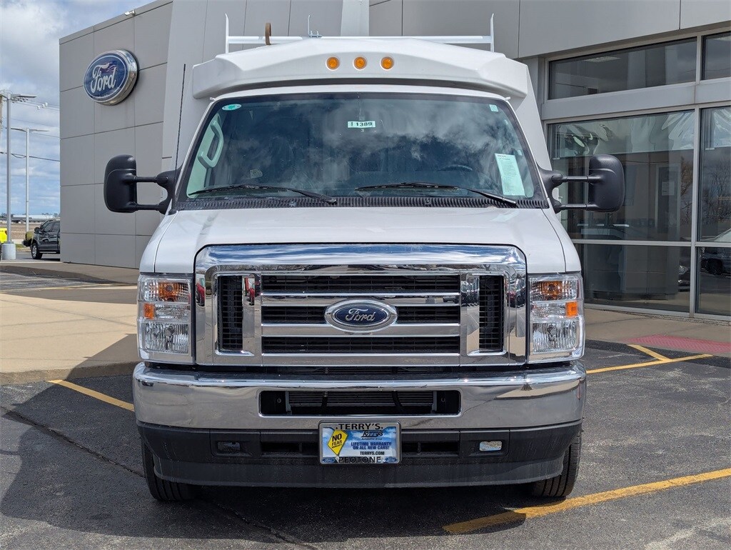 2025 Ford E-350 Base photo 2