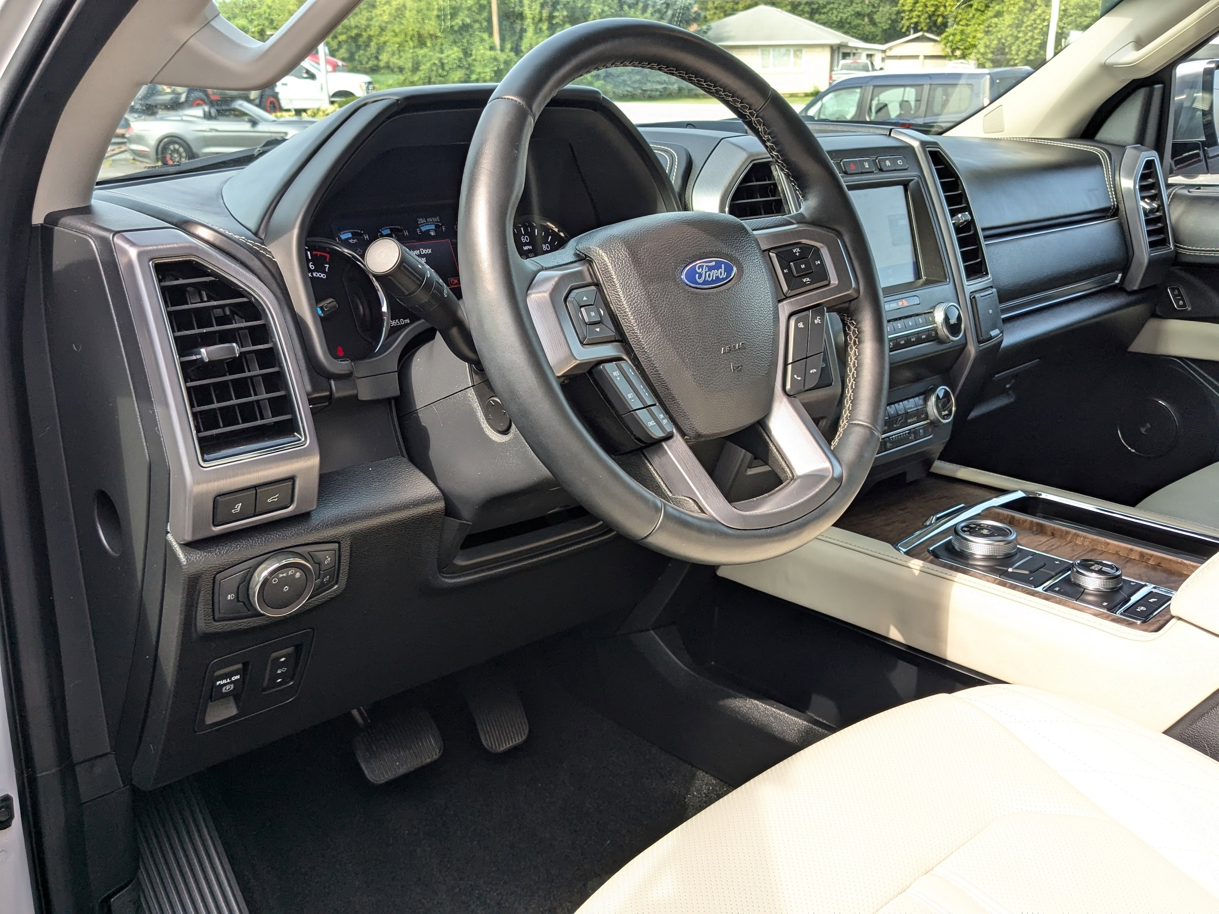 Used 2021 Ford Expedition Platinum with VIN 1FMJU1MT3MEA76089 for sale in Peotone, IL