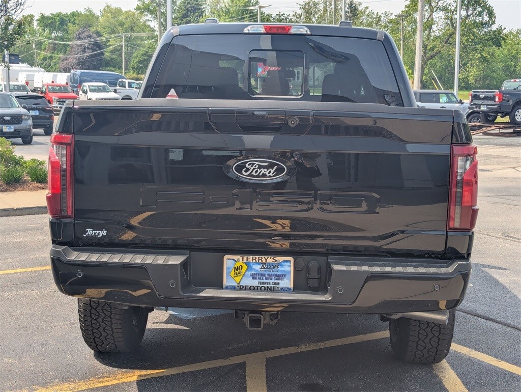 2025 Ford F-150 XLT photo 3