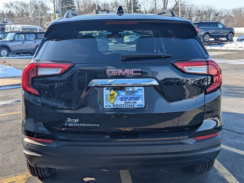 Used 2024 GMC Terrain SLE SUV