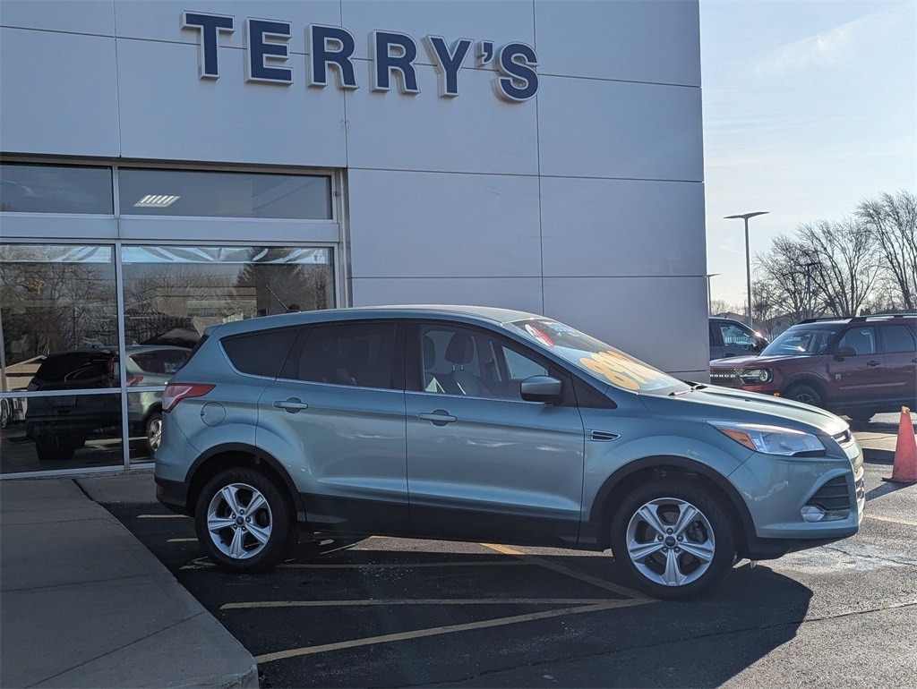 Used 2013 Ford Escape SE with VIN 1FMCU0GX6DUA16380 for sale in Peotone, IL