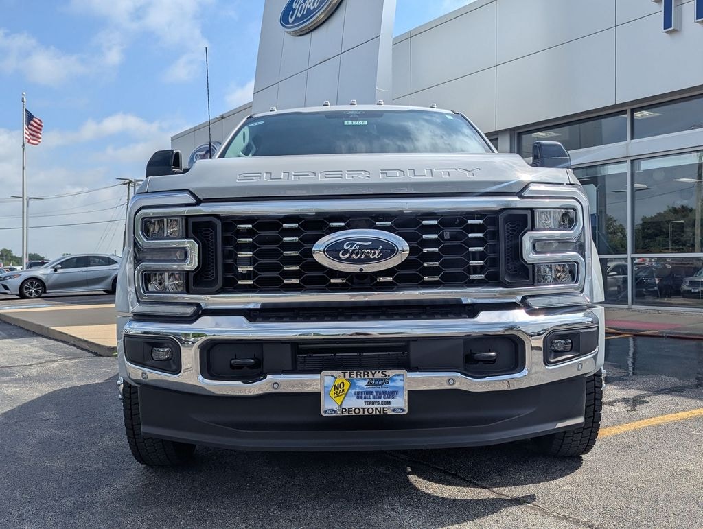 New 2026 Ford F-450 Lariat Truck