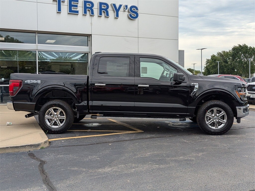 2024 Ford F-150 XLT photo 3