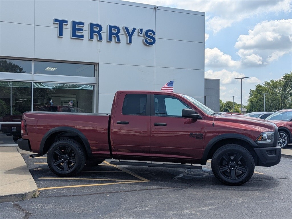2021 Ram 1500 Classic Warlock photo 2