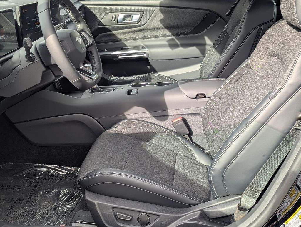 2026 Ford Mustang EcoBoost Fastback - Photo 6