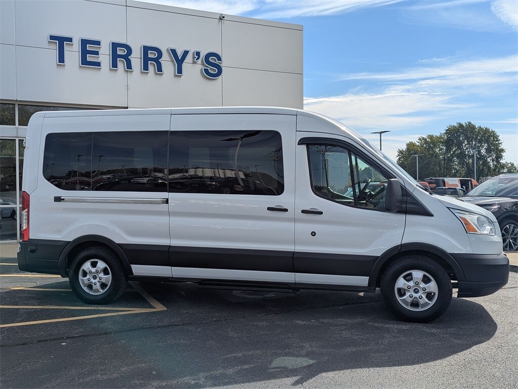 2019 Ford Transit photo 2