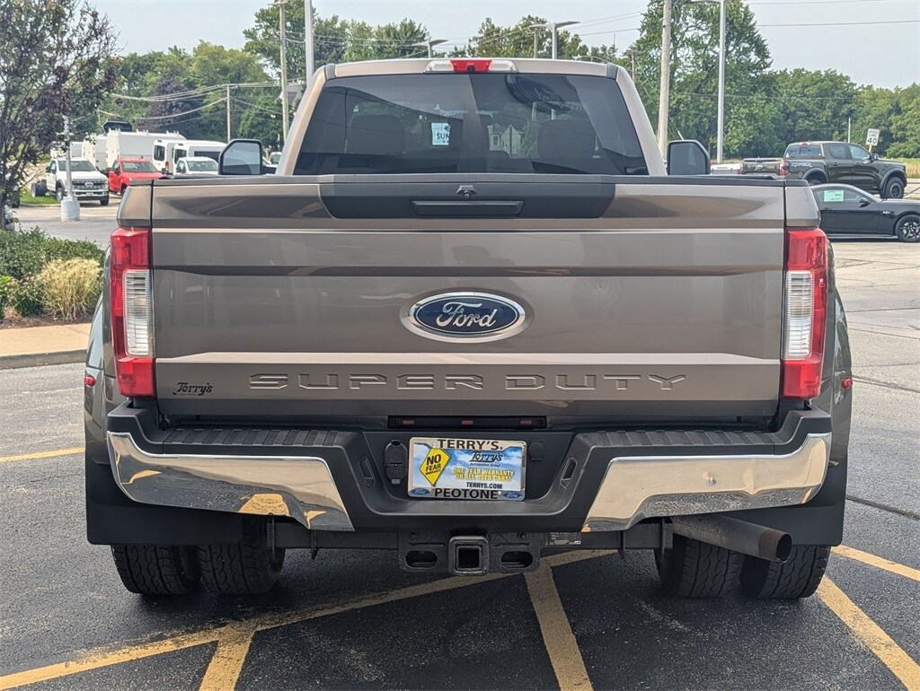 2019 Ford F-350 XL photo 4