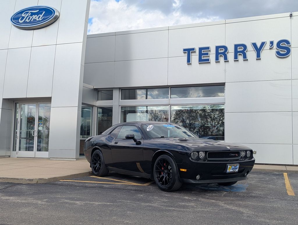 2009 Dodge Challenger R/T's photo