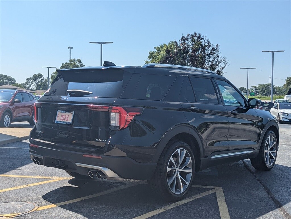 2025 Ford Explorer Platinum photo 3
