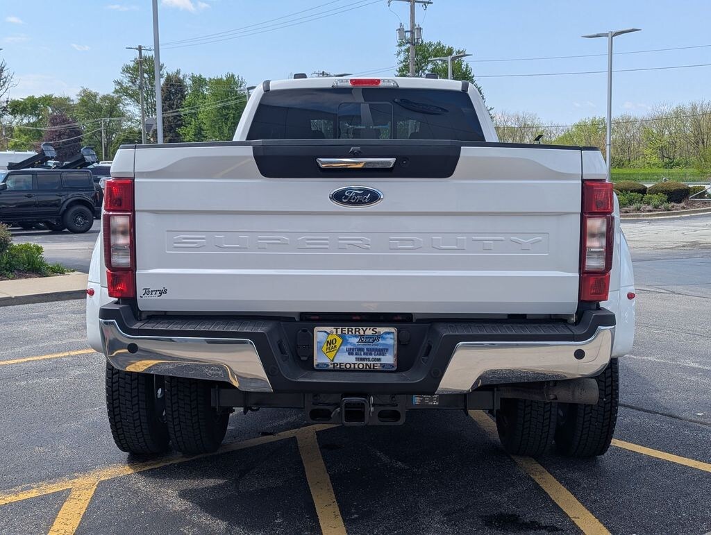 Used 2021 Ford F-450SD Lariat Truck
