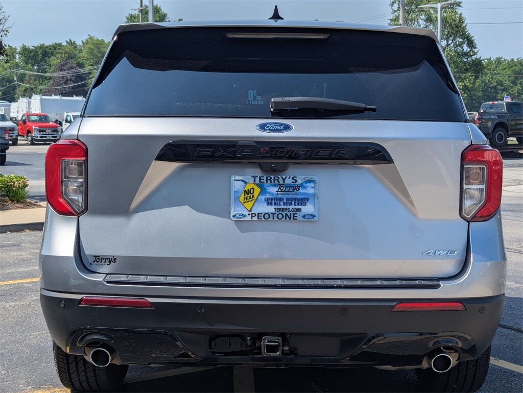 2022 Ford Explorer ST-Line photo 4