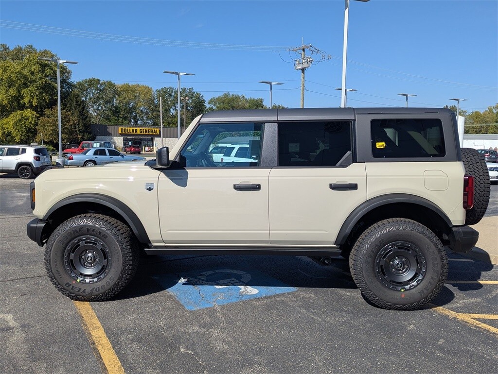 2025 Ford Bronco Big Bend photo 2