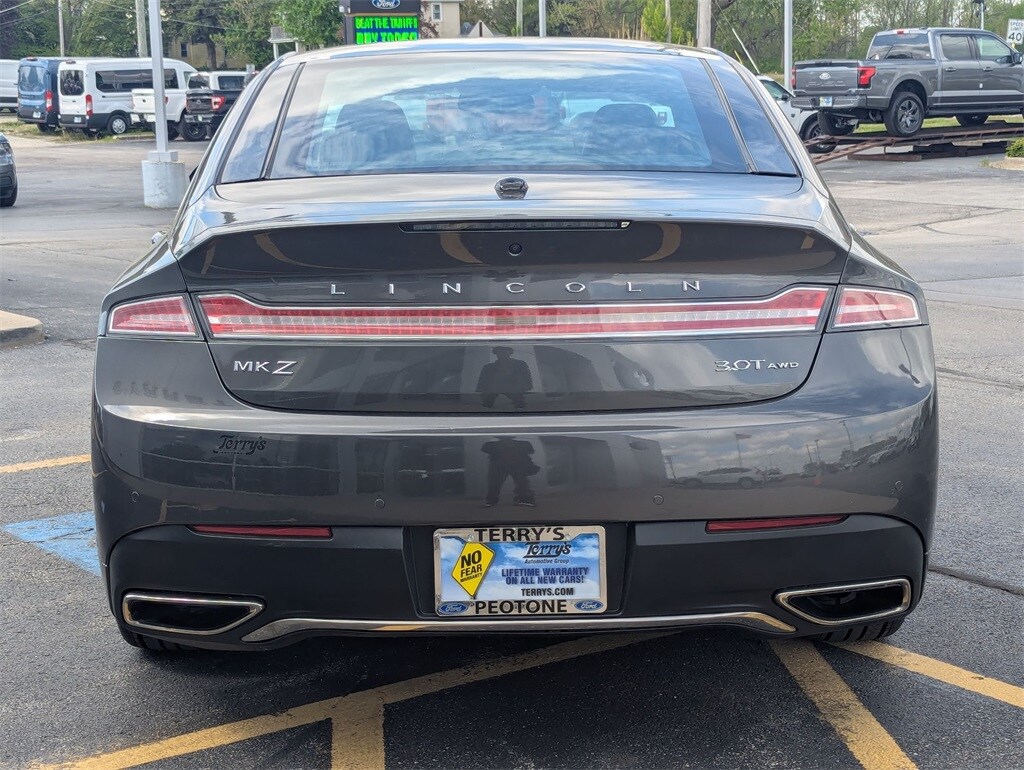 2019 Lincoln MKZ Reserve photo 3