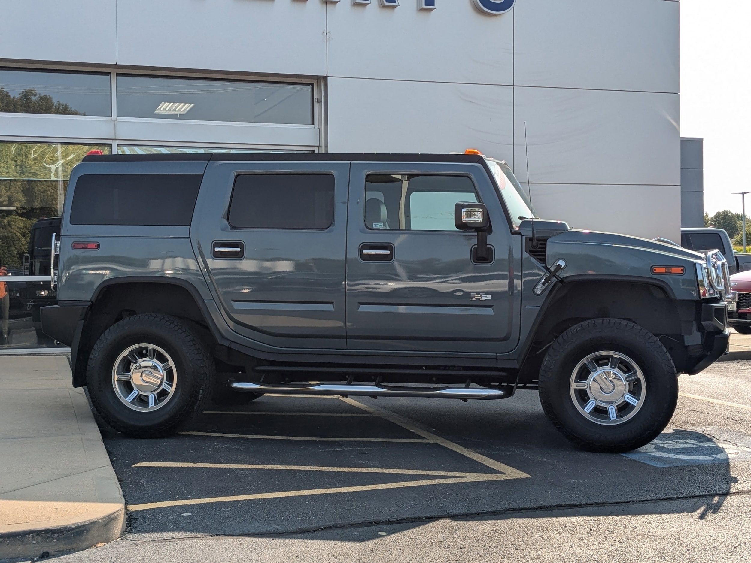 Used 2006 Hummer H2 Base with VIN 5GRGN23U86H111690 for sale in Peotone, IL