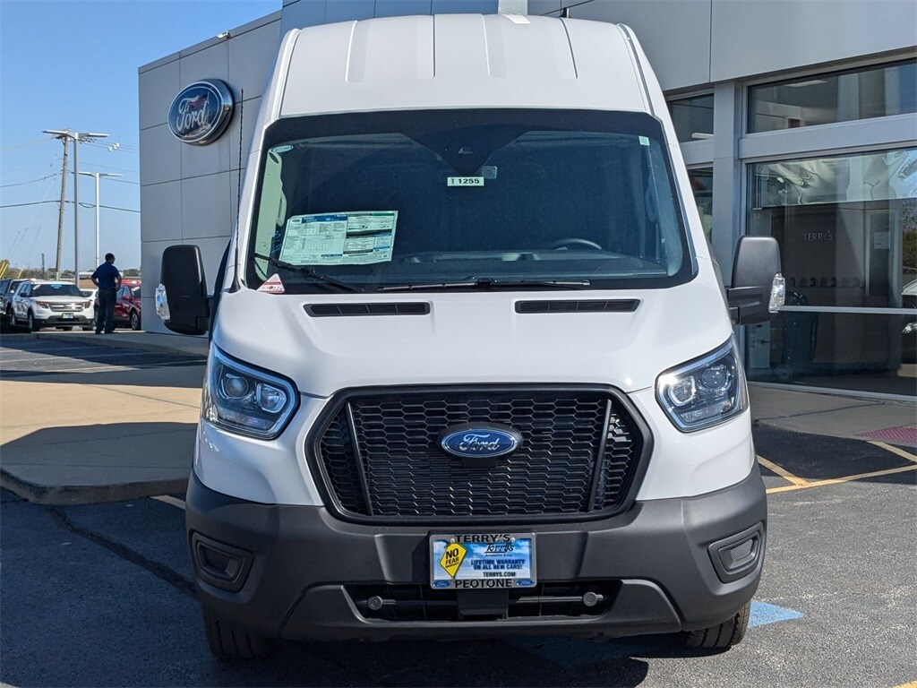 2024 Ford Transit photo 2